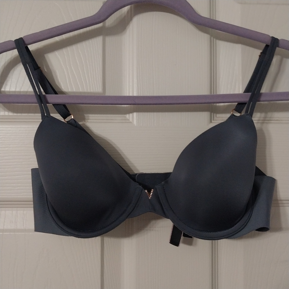 VS Victoria's Secret lined perfect coverage bra 34B